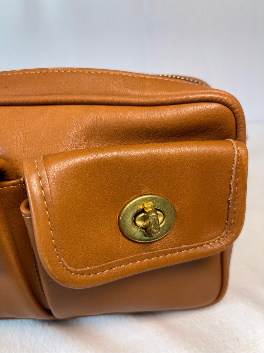 Coach 0921-130 Vintage Waist Pack Style 507 British Tan Leather Authenticated - Picture 8 of 16